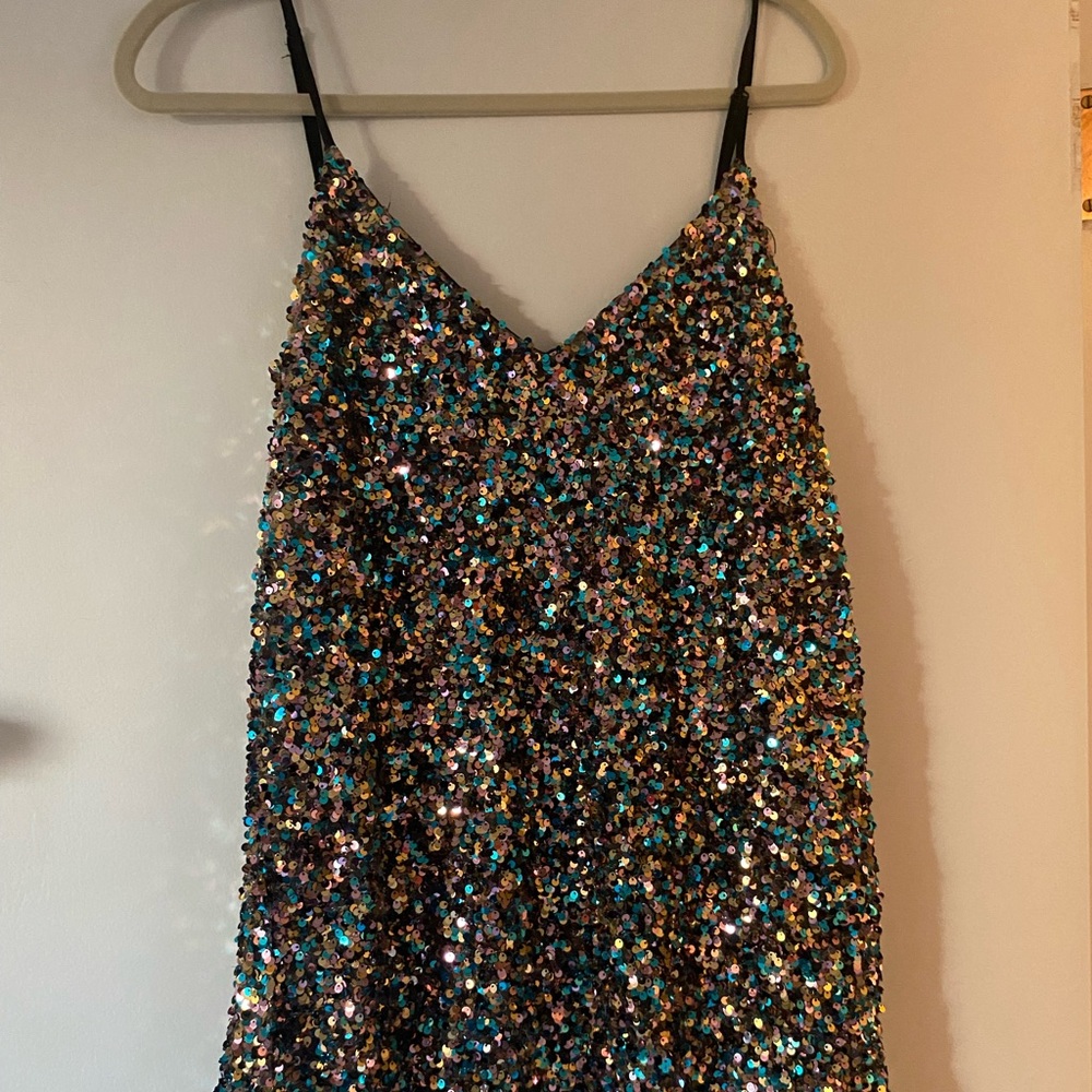 Beautiful sparky fun comfy dress!